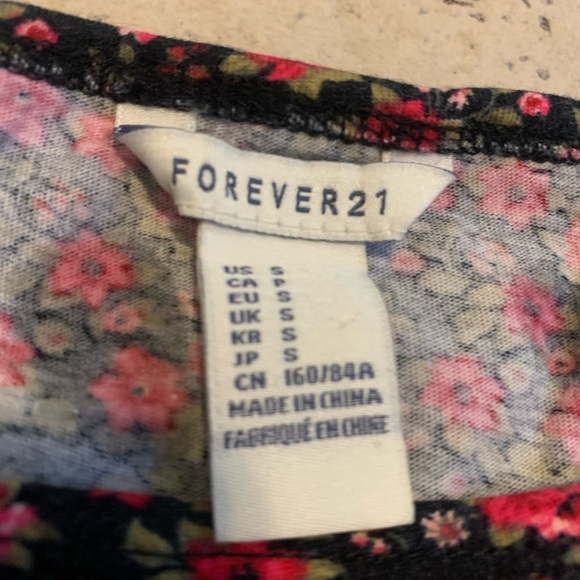 💜 Forever 21 Floral Print Smocked Dress, Red Black Cottagecore Y2K, Size Small - Picture 2 of 5